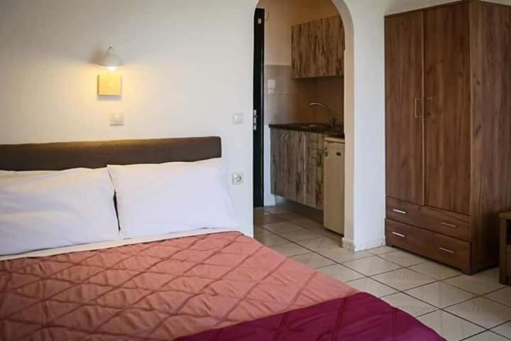 Hotel Souda Alykes 2*
